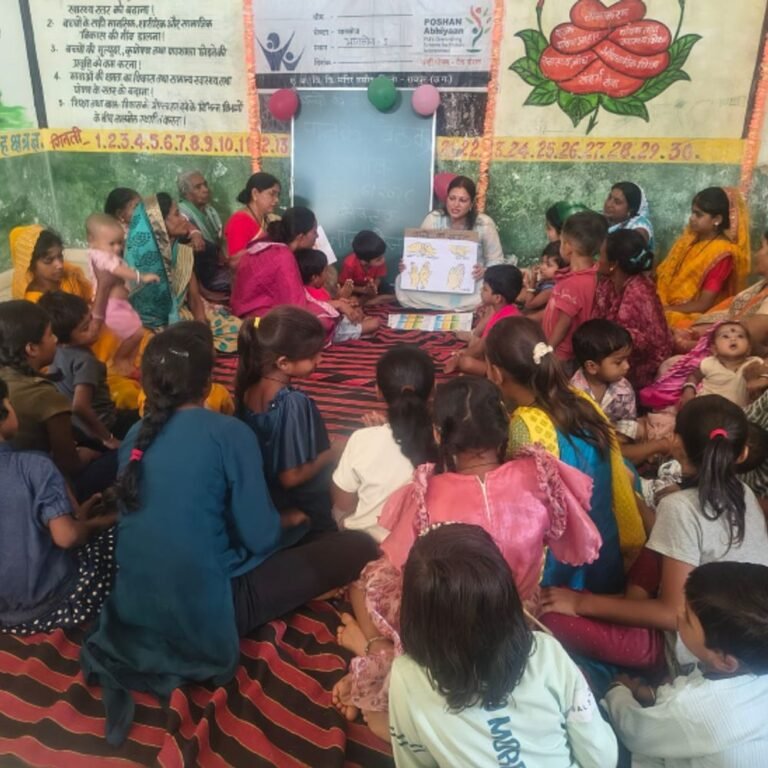 आंगनबाड़ी केंद्रों में पहली बार पेरेंट्स के साथ मीटिंग:आकलन कार्ड से देख सकेंगे बच्चों की ग्रोथ, शुरुआती शिक्षा को मजबूत करने नई पहल