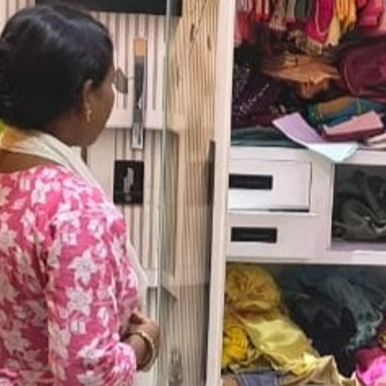 प्रधान पाठक के घर से 1.17 लाख के जेवर पार:रायगढ़ से सक्ती घूमने गया था परिवार, अलमारी से सोने-चांदी के गहने ले उड़े चोर
