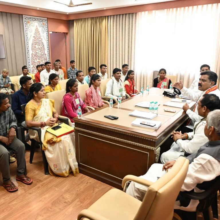 नक्सल मामलों के निराकरण पर सरकार का फोकस:नक्सल आरोपियों के मामलों की होगी तेजी से समीक्षा, गृहमंत्री बोले-पात्र मामलों में होगी जल्द कार्रवाई