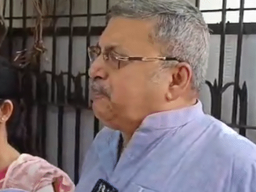 ममता गुट बोला- TMC पर बागी खेमे का दावा फर्जी:चुनाव आयोग से कहा पार्टी संविधान के अनुसार सभी समितियां 2027 तक वैध