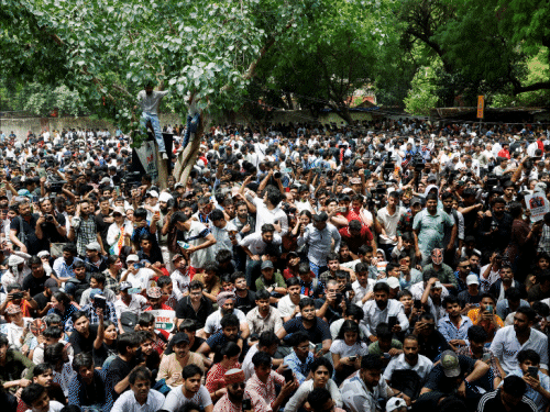 PM पर आपत्तिजनक पोस्ट पर दिल्ली पुलिस का एक्शन:पोस्ट, वीडियो और कमेंट्स हटाने सोशल मीडिया प्लेटफॉर्म्स को भेजे जाएंगे नोटिस