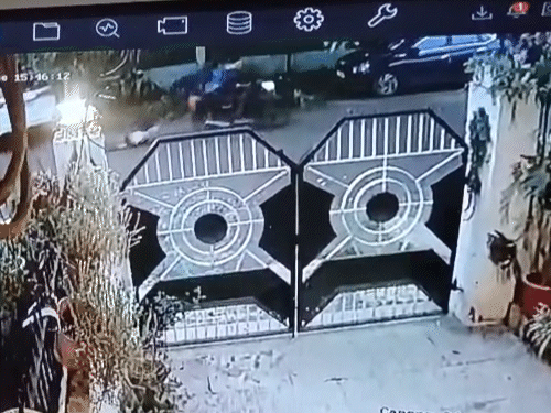 पर्स छीनने युवती को 50 मीटर तक घसीटा, VIDEO:दोस्तों के साथ घूमने-फिरने की स्नैचिंग, महिलाओं को बनाता था निशाना, 9 वारदातों का खुलासा