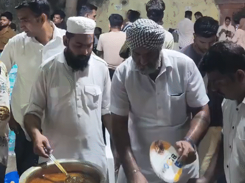 CJP प्रोटेस्ट में खाना खिलाने वाले जुनैद सुप्रीम कोर्ट पहुंचे:बोले- पुलिस ने 6 घंटे हिरासत में रखा, परिवार को परेशान कर रही