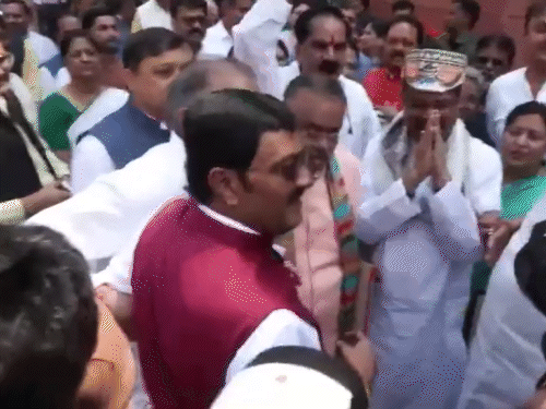 धर्मेंद्र प्रधान बोले- स्ट्रीट फाइटर हूं:इस्तीफे पर कांग्रेस सांसद जयराम रमेश ने कहा था- ऐसा होता रहता है