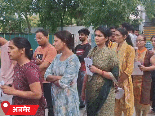 सीनियर टीचर भर्ती परीक्षा आज से,12 लाख कैंडिडेट शामिल होंगे:सवाई माधोपुर में बिना मेटर डिटेक्टर के एंट्री, 27 जिलों में बनाए 1221 सेंटर