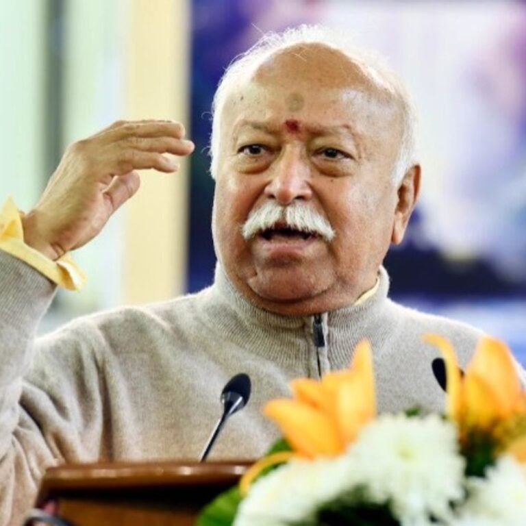 लिव-इन रिलेशनशिप पर बोले भागवत:इसमें कोई जिम्मेदारी नहीं होती, शादी अनुशासन सिखाती है