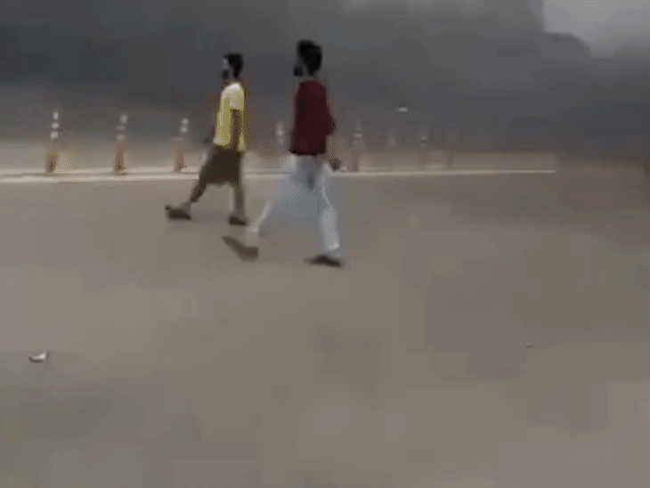 नेपाल में सांप्रदायिक हिंसा भड़की, 2 लोगों की मौत:2 जिलों में कर्फ्यू लगा; कांवड़ यात्रा के दौरान डीजे बजाने को लेकर विवाद हुआ था