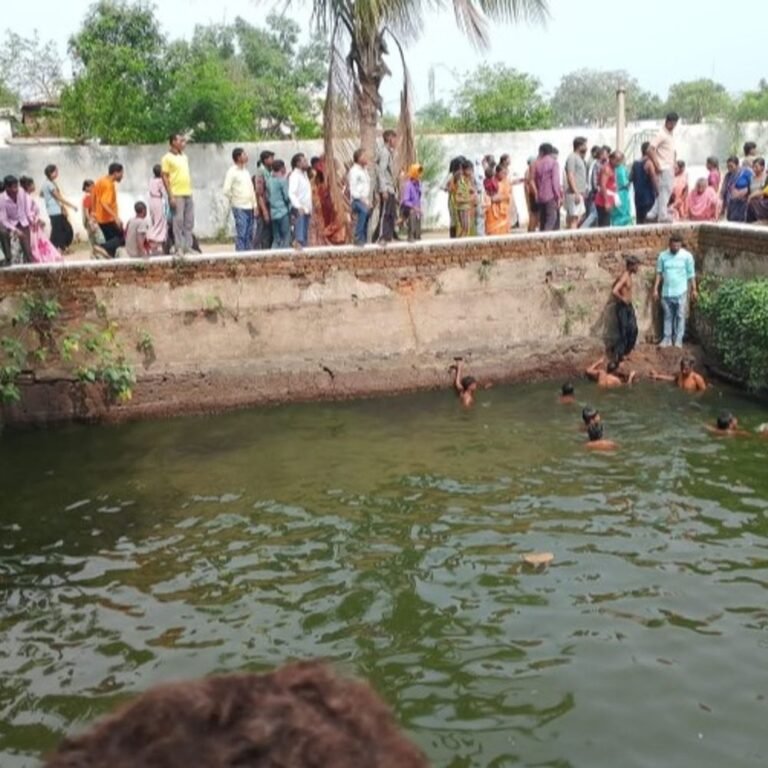 मंदिर की बावड़ी में डूबने से 2 बच्चों की मौत:रायपुर में खेलते-खेलते गहरे पानी में गिरे, ग्रामीण बोले-बावड़ी को चारों ओर से घेरा जाए
