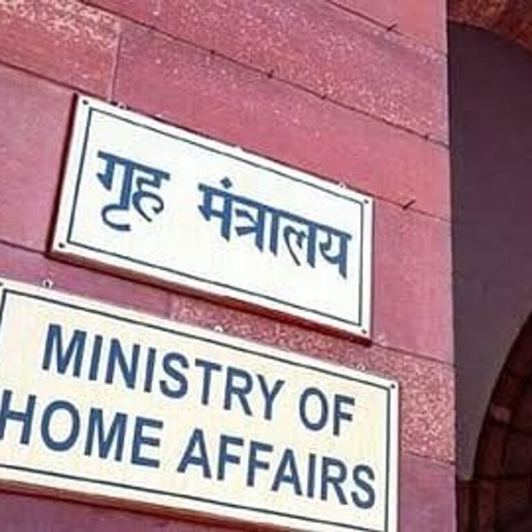 सरकार का आदेश- पहले वंदे मातरम् फिर जन-गण-मन होगा:राज्यों से कहा- उच्चारण और प्रस्तुति के तय नियम का सख्ती से पालन हो