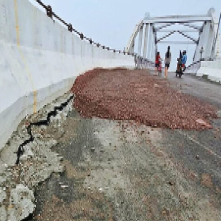 अब खुलेंगी परतें:मुंबई की विजय इंफ्रा ने किया था 26 करोड़ से पुल निर्माण, डीआरएम ने माना- खामियां हुई हैं