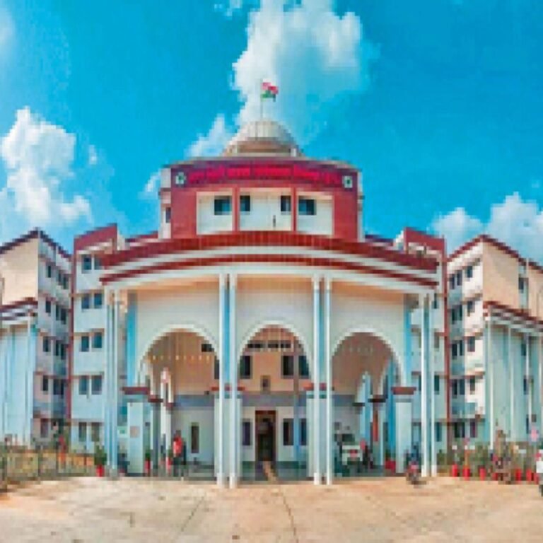 उच्च शिक्षा का संकट:रोजगार की गारंटी वाले 32 कोर्स तीसरे साल फ्लॉप, दो कॉलेज बंद होने जा रहे
