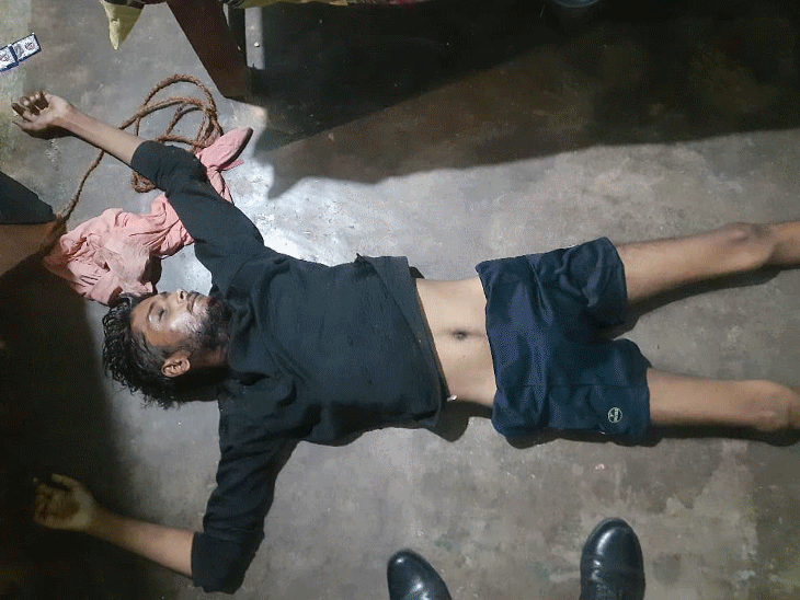 गला दबाया, कीटनाशक पिलाया, फिर फांसी से लटकाया:धमतरी में मां-बेटा गिरफ्तार, शराब के लिए झगड़ा करता था, गुस्से में मार डाला
