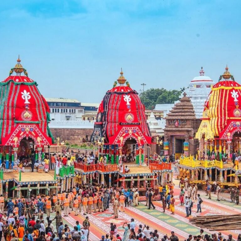 जगन्नाथ पुरी के राजा का राष्ट्रपति और पीएम को लेटर:परंपरा की रक्षा करने की अपील; कहा- ISKCON का अलग समय पर रथयात्रा आयोजित करना गलत