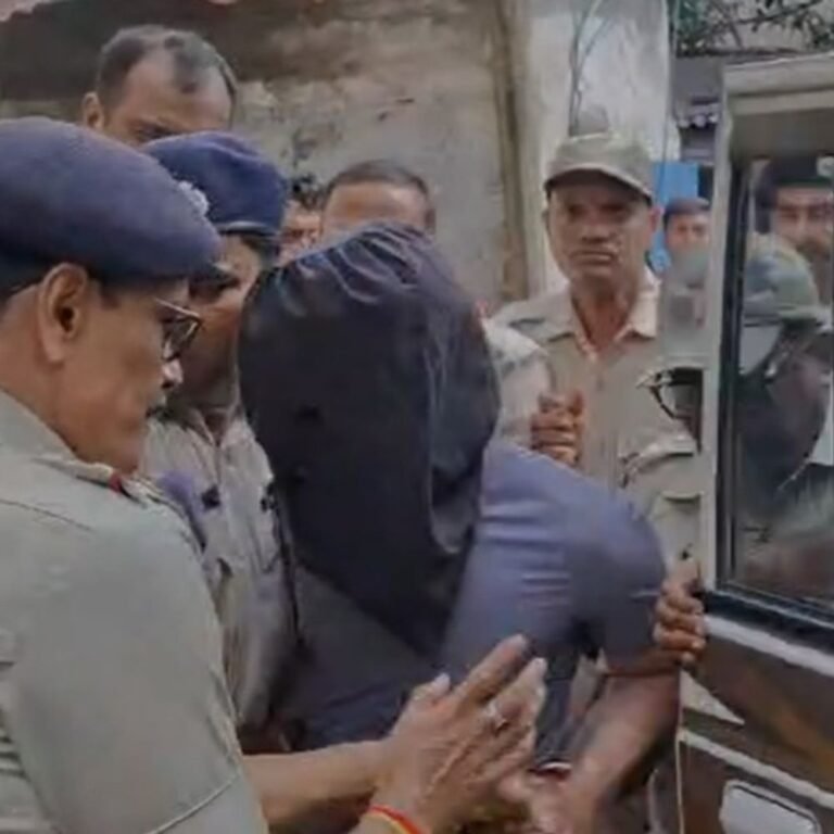 CM शुभेंदु की रेकी कर रहा जैश का आतंकी गिरफ्तार:पुलिस को घर से दस्तावेज मिले; पुलवामा हमले के मास्टरमाइंड सज्जाद भट का करीबी