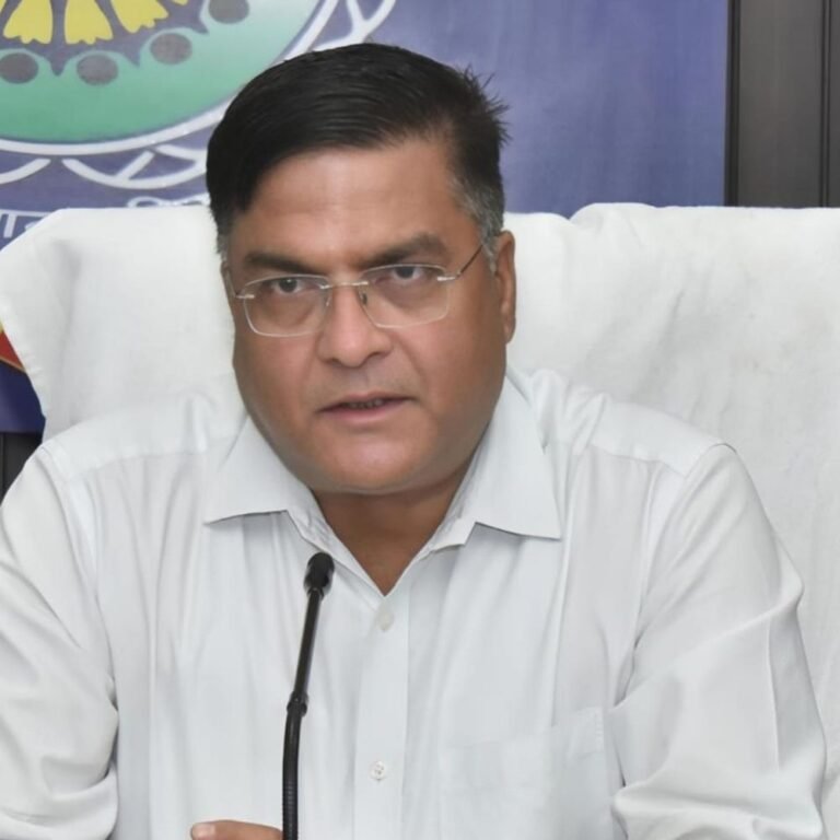 दुर्ग में 2 टीआई और 2 प्रधान आरक्षकों पर कार्रवाई:40 दिन तक रोजनामचा नहीं भेजा, 1-1 हजार का जुर्माना और वेतन वृद्धि पर रोक