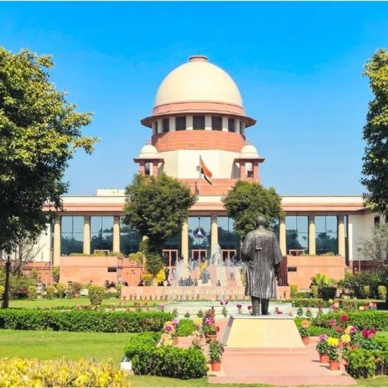 कॉकरोच जनता पार्टी संसद मार्च के दौरान पुलिस का लाठीचार्ज:सुप्रीम कोर्ट में कार्रवाई के खिलाफ सुनवाई कल; CJI सूर्यकांत की बेंच में पहुंचीं 2 याचिकाएं