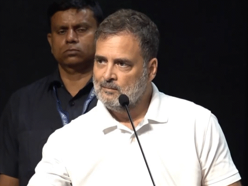 राहुल गांधी बोले- RSS इतिहास बदलने की कोशिश कर रहा:देश बर्दाश्त नहीं करेगा, PM सरकार के कामों के लिए माफी मांगें