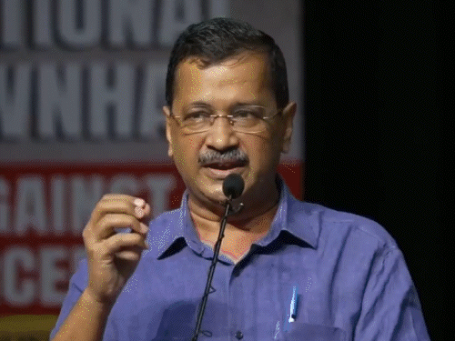 E20 फ्यूल का विरोध- केजरीवाल PM आवास तक मार्च निकालेंगे:बोले- पेट्रोल पंप पर शुद्ध पेट्रोल भी मिले, सरकार इसे थोपे नहीं