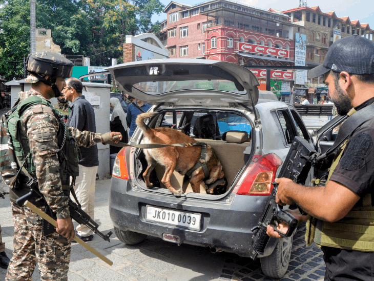 कश्मीर में टारगेट किलिंग रोकने के समाधान का आइडिया:बाहरी मजदूरों के लिए क्लस्टर बनेंगे, आते ही थाने में जाकर बताना होगा