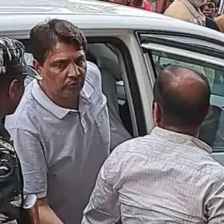 CSMCL घोटाला…अनवर ढेबर को सुप्रीम कोर्ट से अंतरिम जमानत:सुनवाई पूरी होने तक छत्तीसगढ़ से बाहर रहना होगा, अधिकारियों को देंगे अपना पता-फोन नंबर